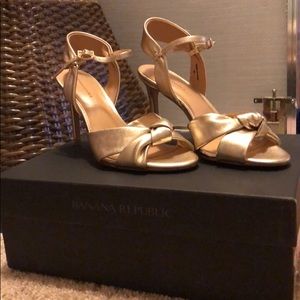 Banana Republic Heels